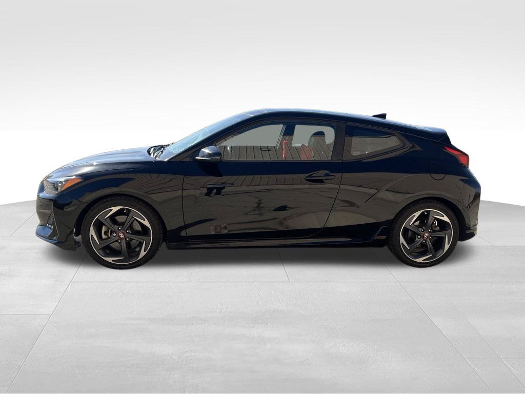 Used 2020 Hyundai Veloster Turbo FWD image 2