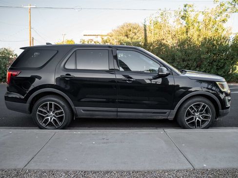 Used 2017 Ford Explorer Sport w/ Equipment Group 401A AWD/4WD image 6