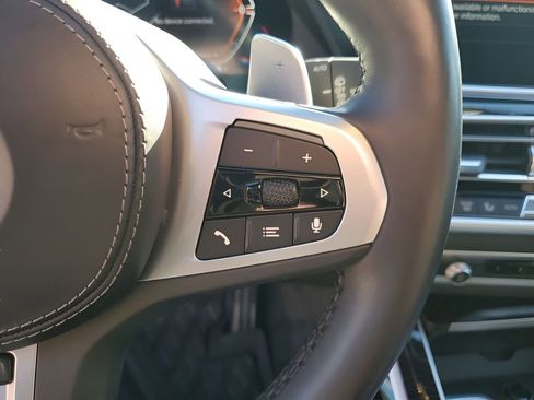 Used 2022 BMW X7 xDrive40i w/ M Sport Package image 34