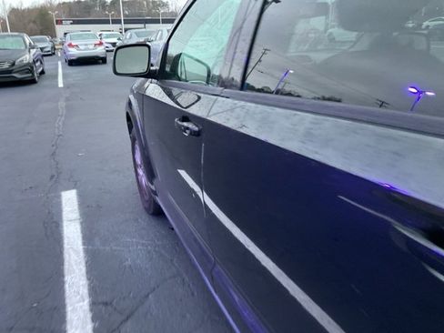 Used 2016 Dodge Journey SE w/ Flexible Seating Group image 8