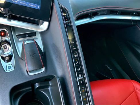 Used 2025 Chevrolet Corvette Stingray Coupe w/ 1LT image 34