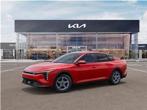 New 2025 Kia K4 LXS image 32