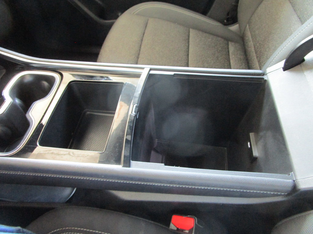 Used 2025 Chevrolet Traverse LT FWD image 33