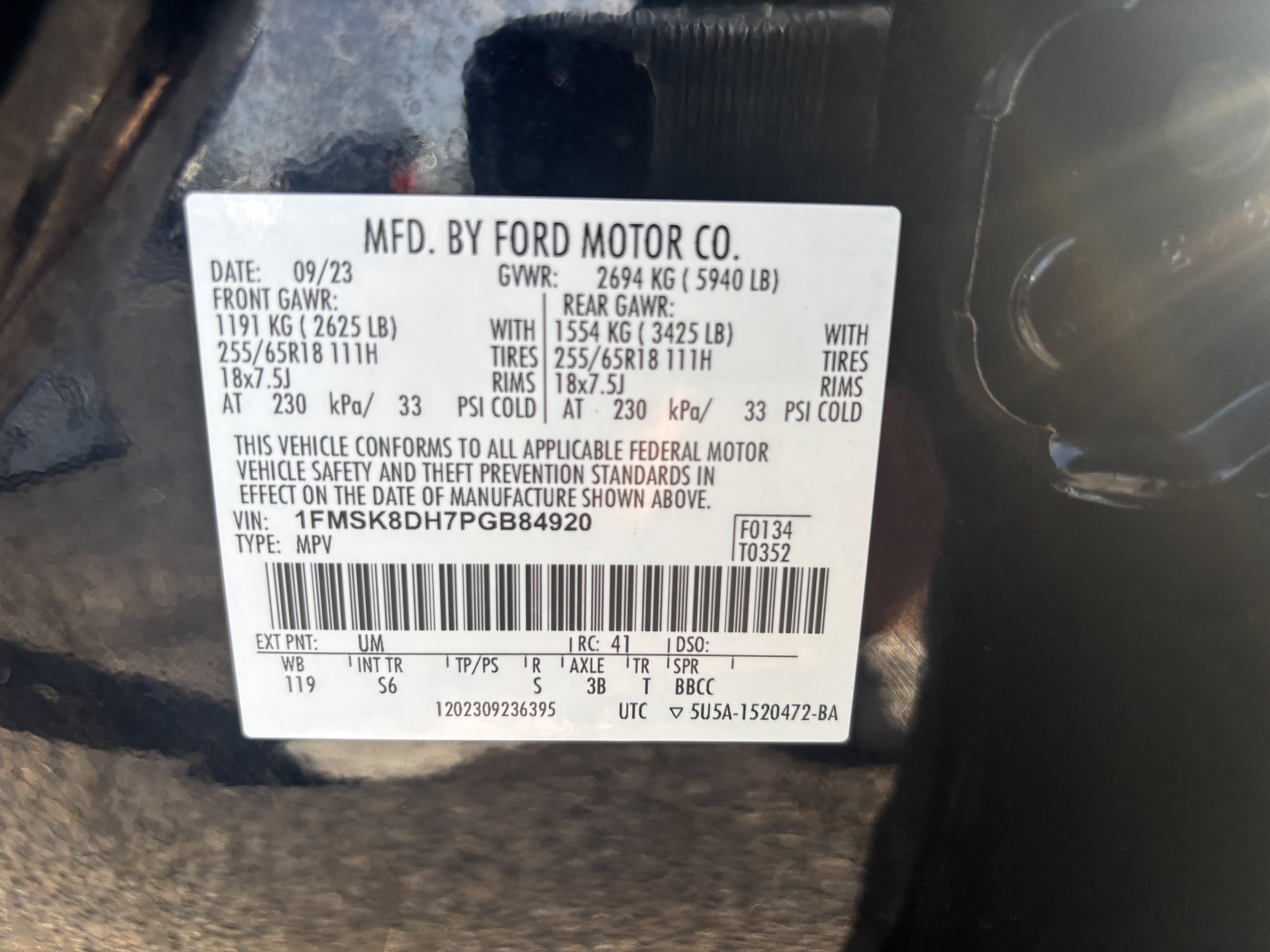 Used 2023 Ford Explorer XLT w/ Equipment Group 202A AWD/4WD image 29
