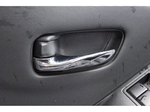 Certified 2024 Nissan Frontier SV image 18