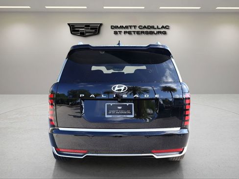 Used 2026 Hyundai Palisade Calligraphy FWD image 4