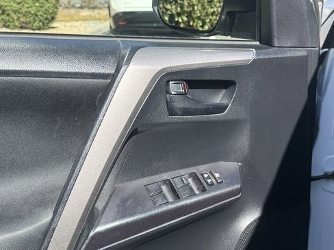 Used 2018 Toyota RAV4 LE w/ All Weather Liner Package image 9