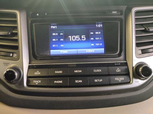 Used 2017 Hyundai Tucson SE FWD image 25