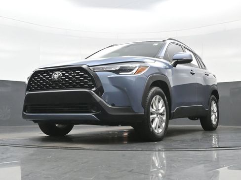 Used 2022 Toyota Corolla Cross LE FWD image 27