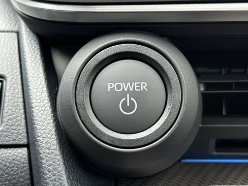 New 2026 Toyota Prius Limited FWD image 27
