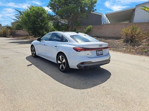 Used 2025 Audi A5 2.0T Premium Plus w/ Premium Plus AWD/4WD image 7