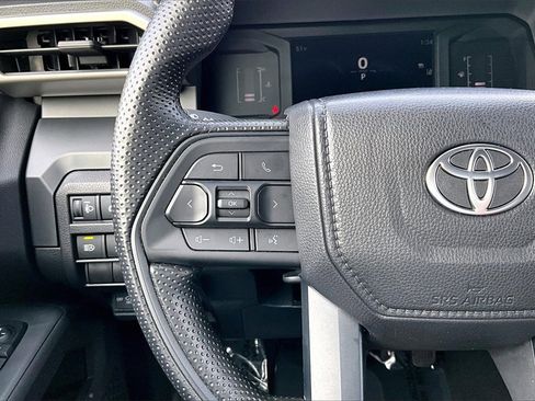 Used 2025 Toyota Tacoma SR image 25