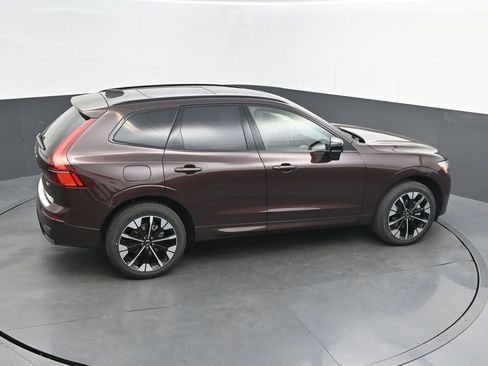 New 2026 Volvo XC60 B5 Plus AWD/4WD image 21