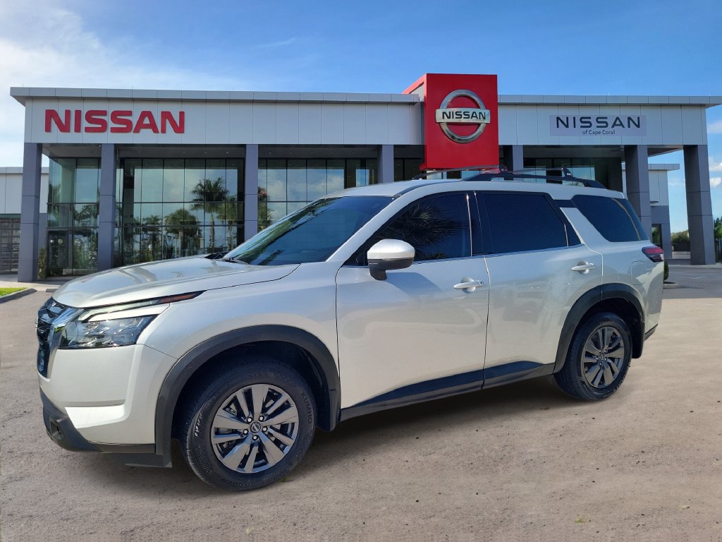 Certified 2023 Nissan Pathfinder SV FWD image 6