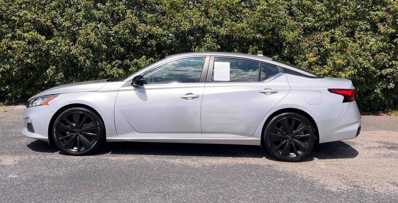 Used 2021 Nissan Altima 2.5 SR FWD image 4