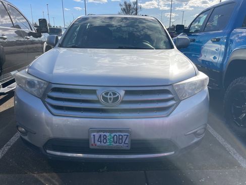 Used 2013 Toyota Highlander Limited image 1