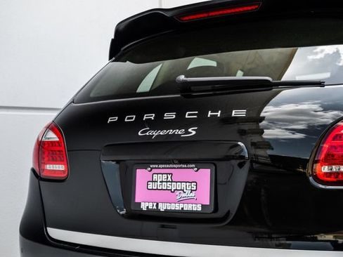 Used 2014 Porsche Cayenne S AWD/4WD image 32