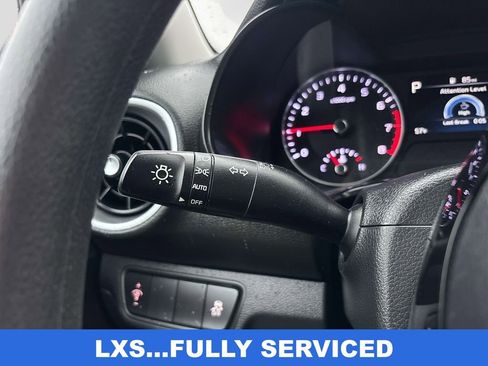 Used 2023 Kia Forte LXS FWD image 25