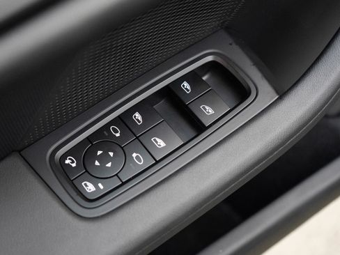 Used 2023 Porsche Taycan w/ Premium Package image 12