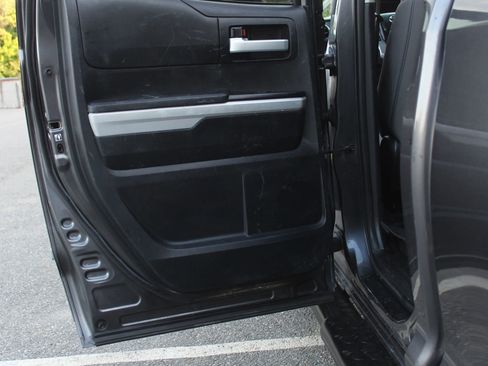 Used 2018 Toyota Tundra SR5 AWD/4WD image 13