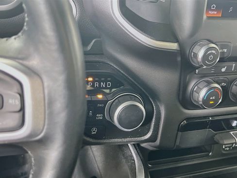 Used 2022 RAM 1500 Big Horn AWD/4WD image 16
