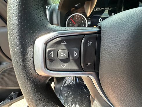 New 2026 RAM 1500 Express AWD/4WD image 18