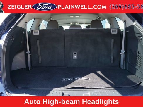 Used 2022 Toyota Highlander LE AWD/4WD image 10
