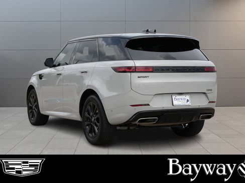 Used 2024 Land Rover Range Rover Sport Dynamic SE AWD/4WD image 6