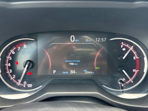 Used 2025 Toyota RAV4 XLE AWD/4WD image 36