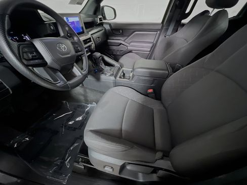 Used 2025 Toyota Tacoma SR5 image 14