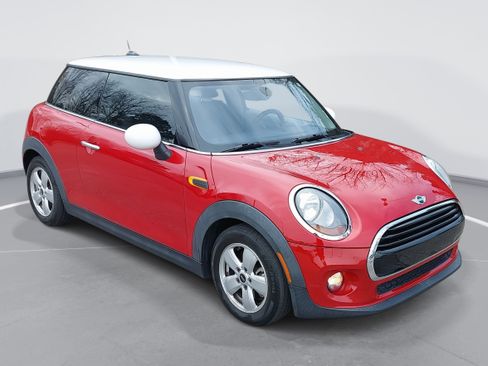 Used 2016 MINI Cooper 2-Door Hardtop image 3