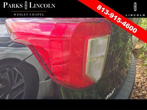 Used 2020 Ford Explorer XLT image 12