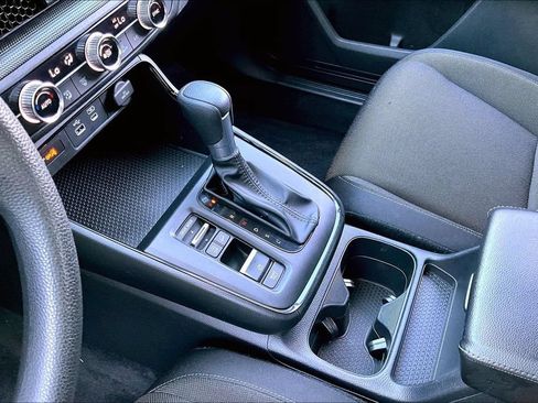Used 2025 Honda CR-V EX image 15