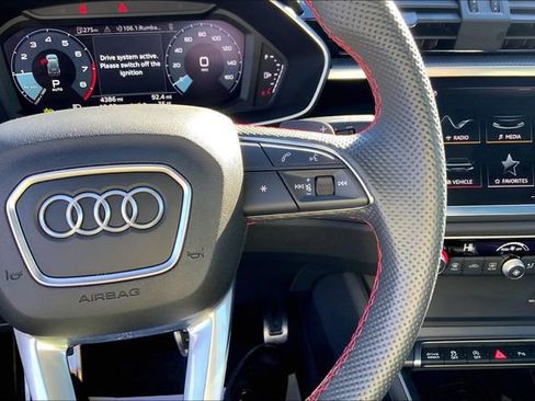 Used 2025 Audi Q3 2.0T Premium Plus w/ Premium Plus Package image 24