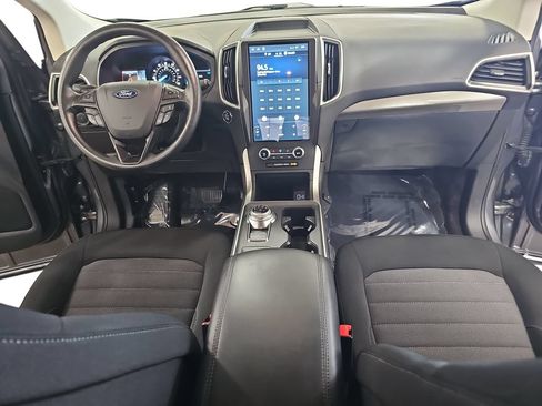Used 2024 Ford Edge SE w/ Cargo Accessory Package AWD/4WD image 9