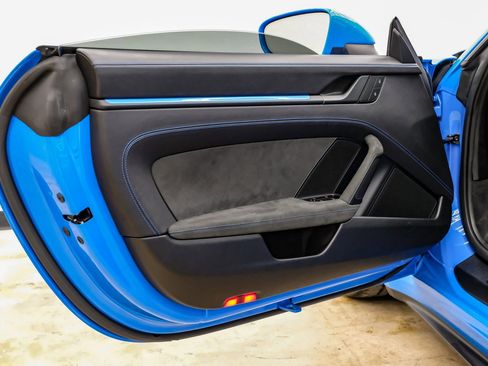 Used 2022 Porsche 911 GT3 image 44