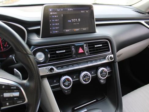 Used 2020 Genesis G70 2.0T Elite image 17