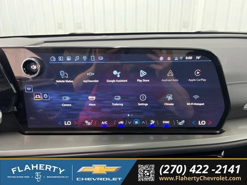 Used 2025 Chevrolet Traverse LT w/ LPO, Floor Liner Package FWD image 28