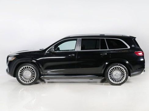 Used 2024 Mercedes-Benz Maybach GLS 600 4MATIC image 6