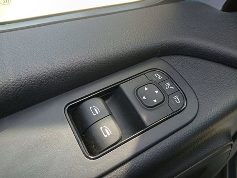 Used 2023 Mercedes-Benz Sprinter 2500 image 29