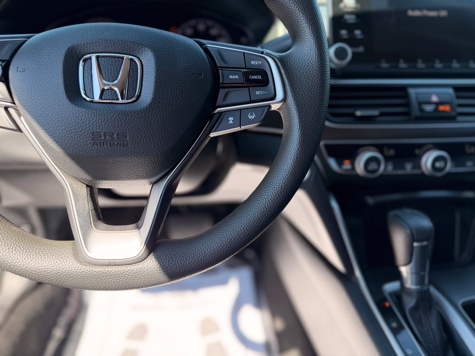 Used 2019 Honda Accord LX image 18