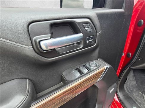 Used 2021 Chevrolet Silverado 1500 High Country w/ Technology Package AWD/4WD image 11