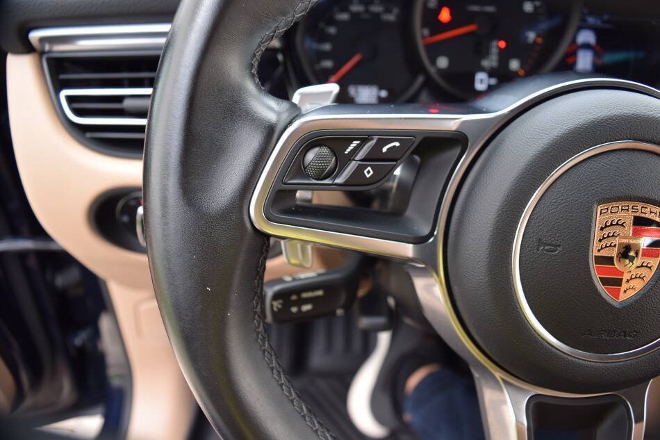 Used 2019 Porsche Macan AWD/4WD image 69