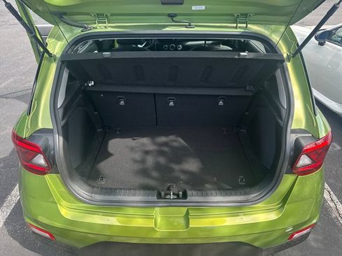 Used 2021 Hyundai Venue SEL FWD image 27