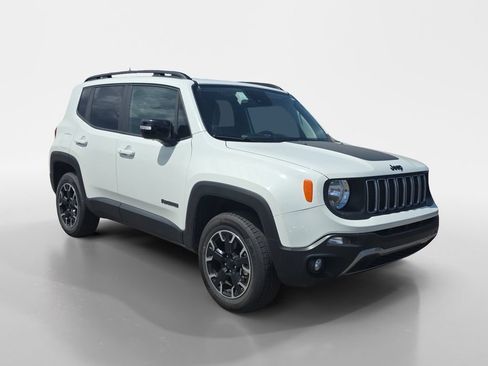 Used 2023 Jeep Renegade Latitude AWD/4WD image 7