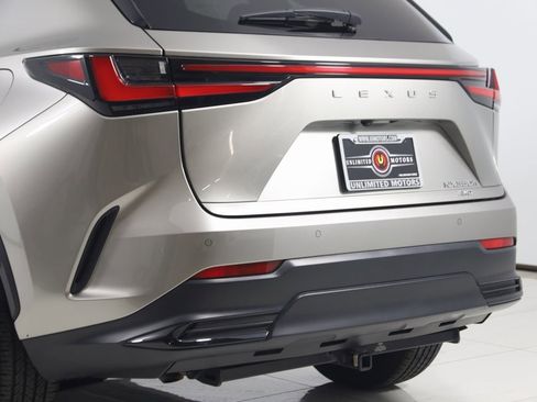 Used 2022 Lexus NX 350h AWD image 21