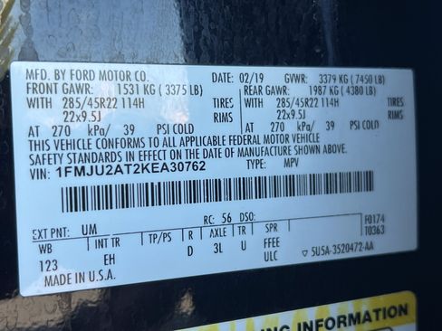 Used 2019 Ford Expedition Limited w/ Equipment Group 302A AWD/4WD image 30