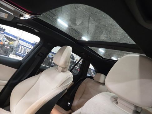 Certified 2025 Mercedes-Benz GLC 300 4MATIC image 3