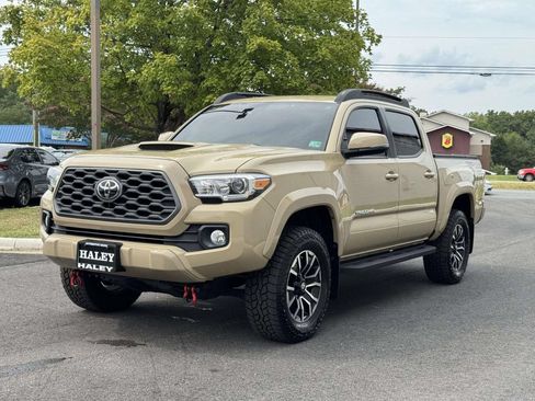 Used 2020 Toyota Tacoma TRD Sport AWD/4WD image 24