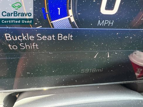 Used 2026 Chevrolet Traverse LT w/ Driver Confidence Package FWD image 9